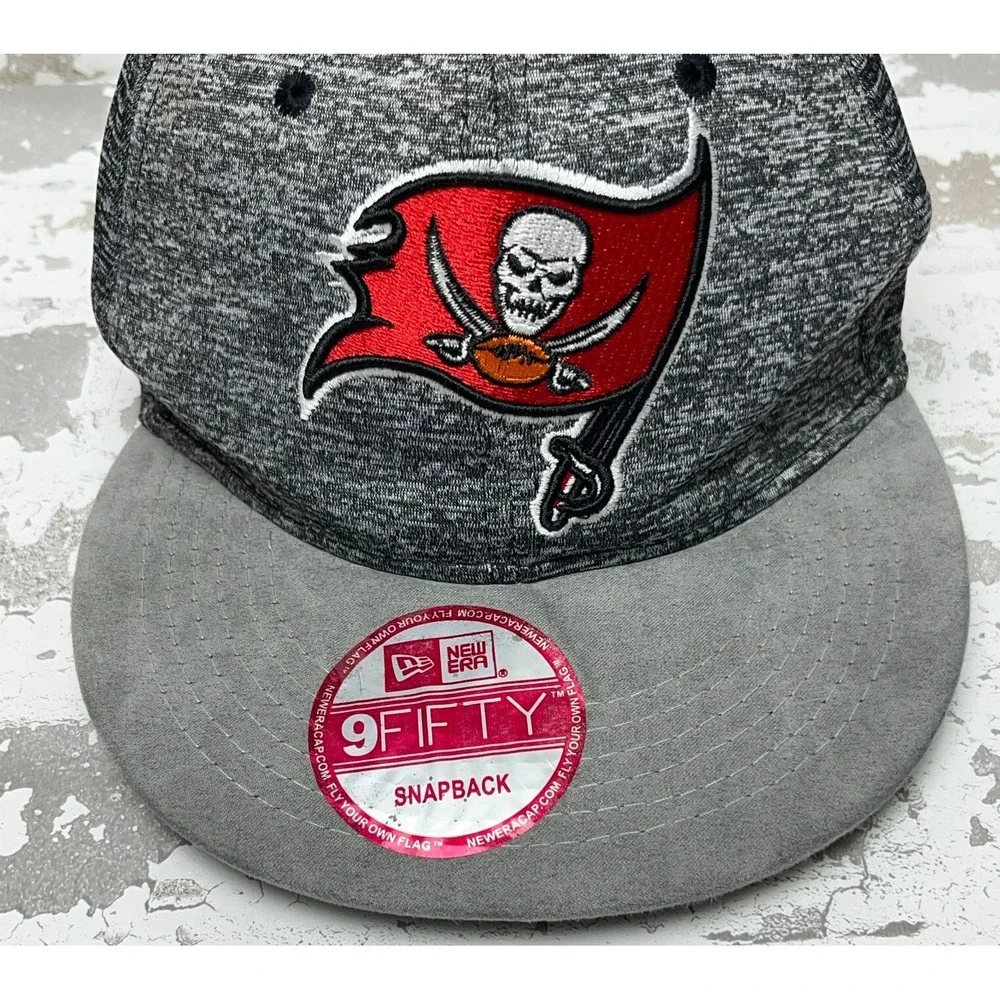 Tampa Bay Buccaneers‎ Hat Cap Snap Back Gray 9Fifty Adjustable Bucs NFL Adult